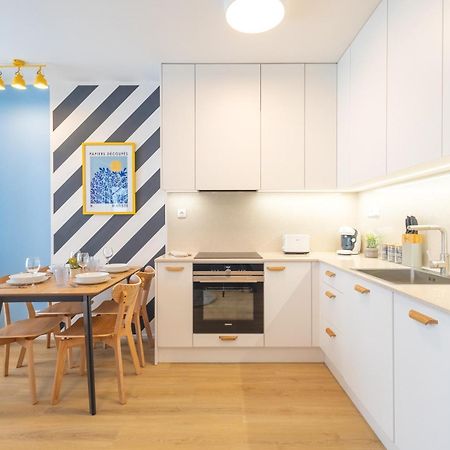 Yellow Apartment - Balcony, Free Parking, By Gravity ปราก ภายนอก รูปภาพ
