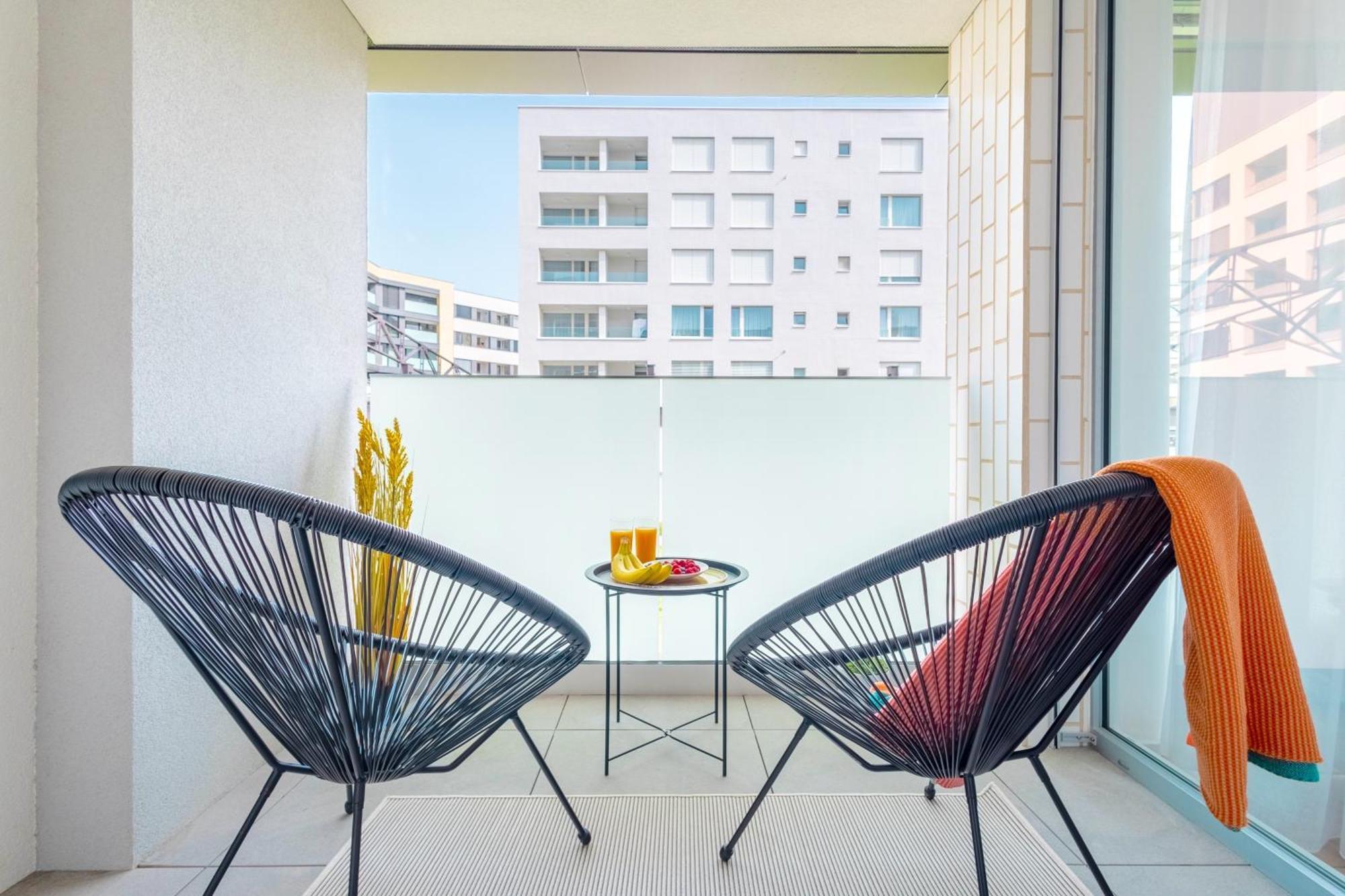 Yellow Apartment - Balcony, Free Parking, By Gravity ปราก ภายนอก รูปภาพ
