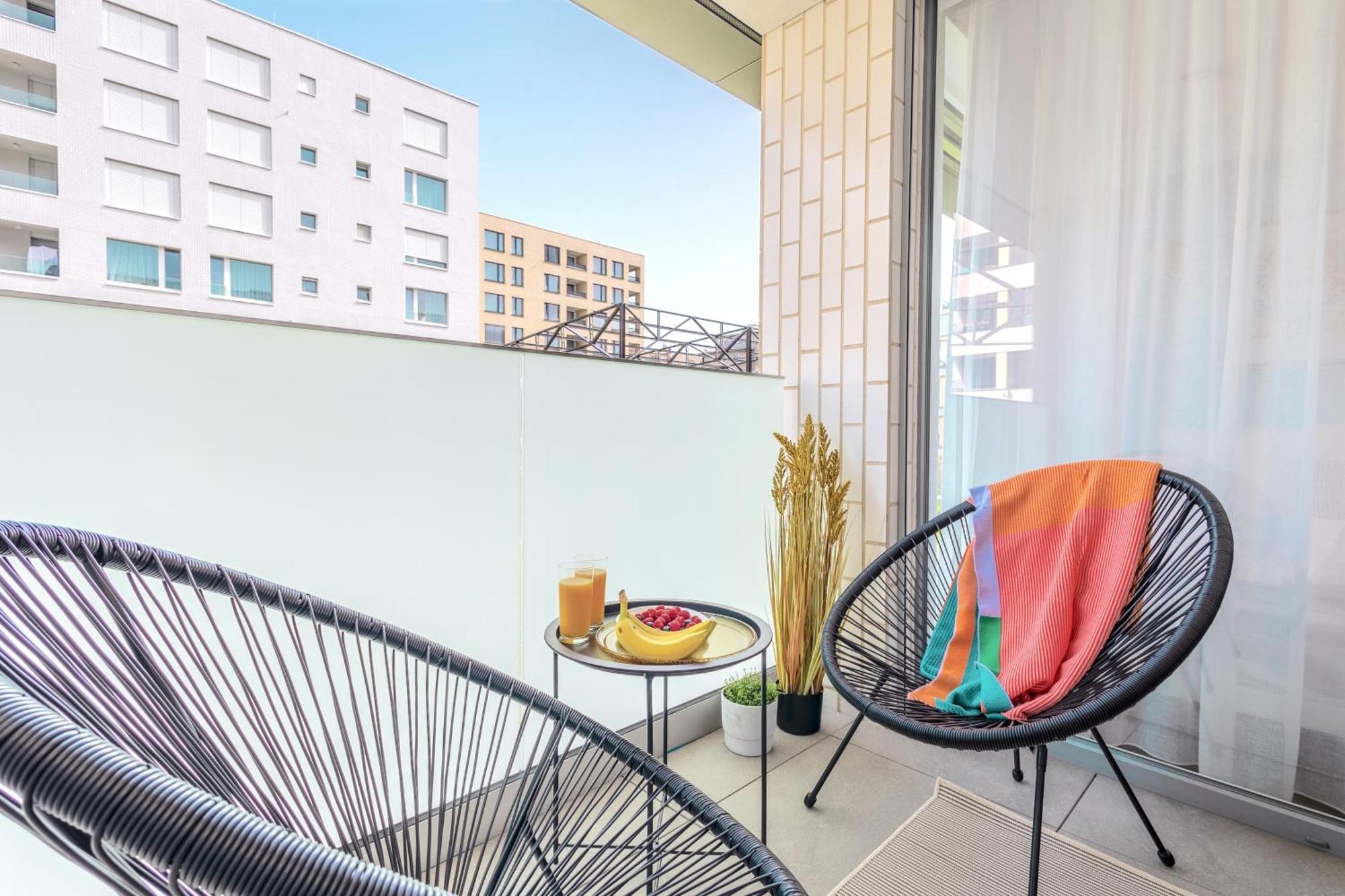 Yellow Apartment - Balcony, Free Parking, By Gravity ปราก ภายนอก รูปภาพ