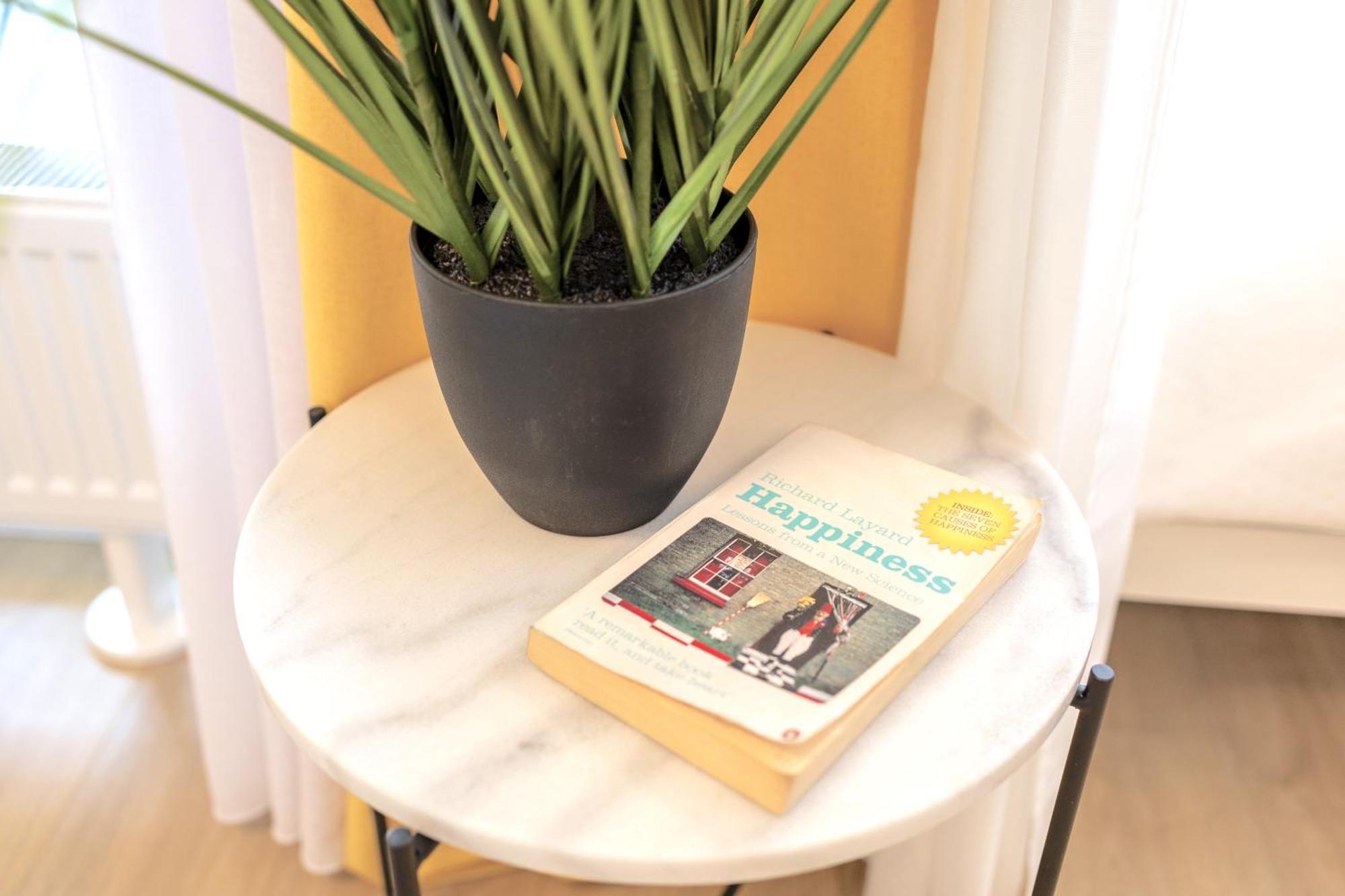 Yellow Apartment - Balcony, Free Parking, By Gravity ปราก ภายนอก รูปภาพ