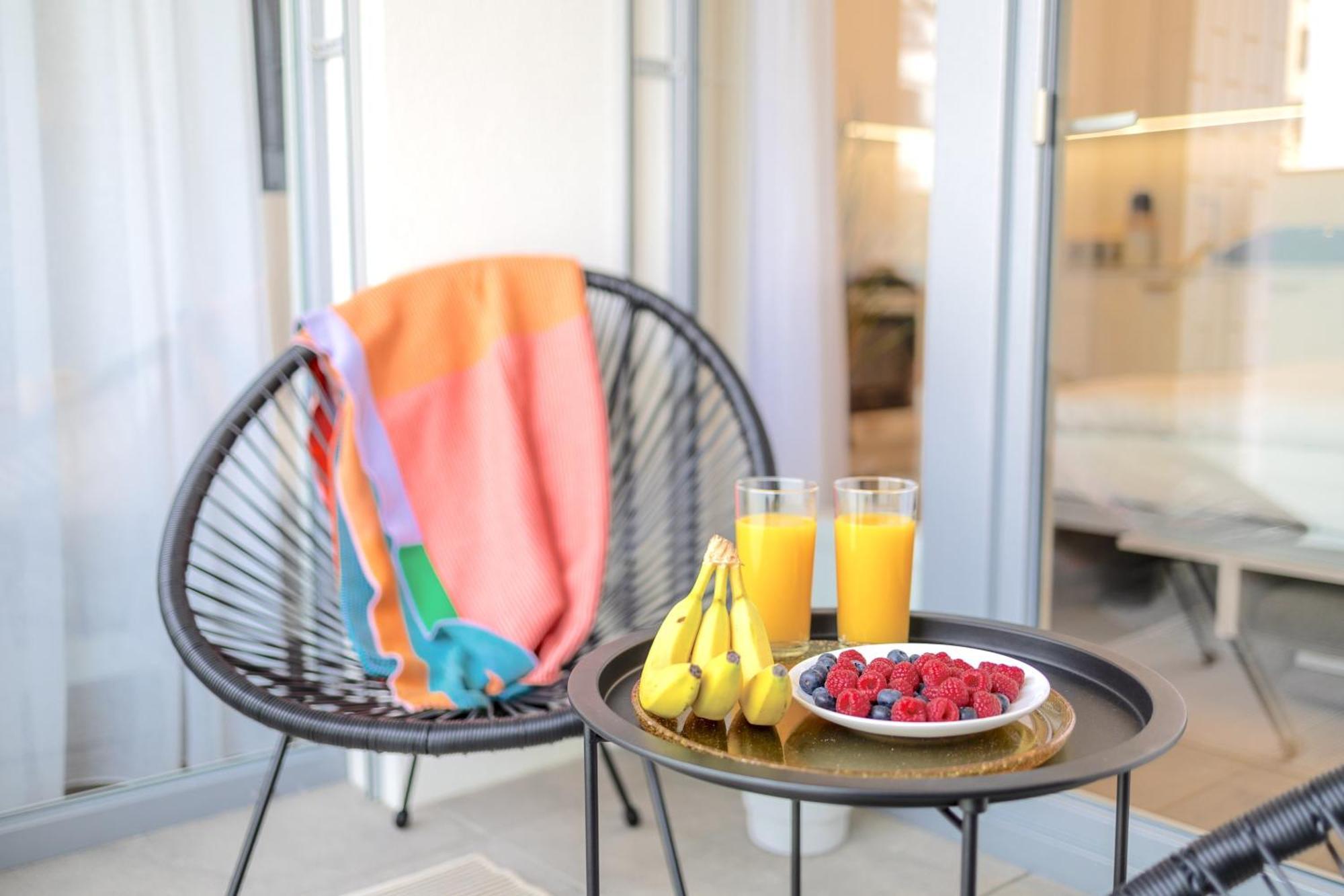Yellow Apartment - Balcony, Free Parking, By Gravity ปราก ภายนอก รูปภาพ