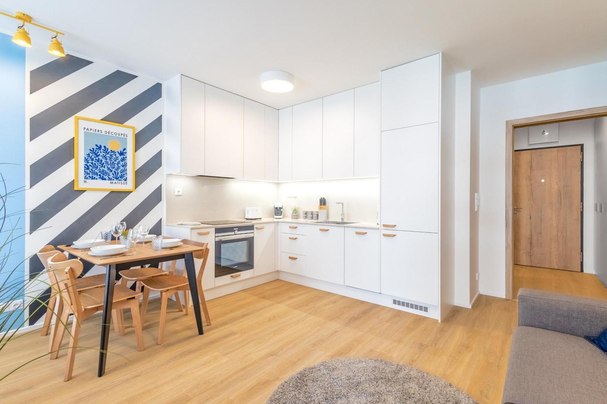 Yellow Apartment - Balcony, Free Parking, By Gravity ปราก ภายนอก รูปภาพ